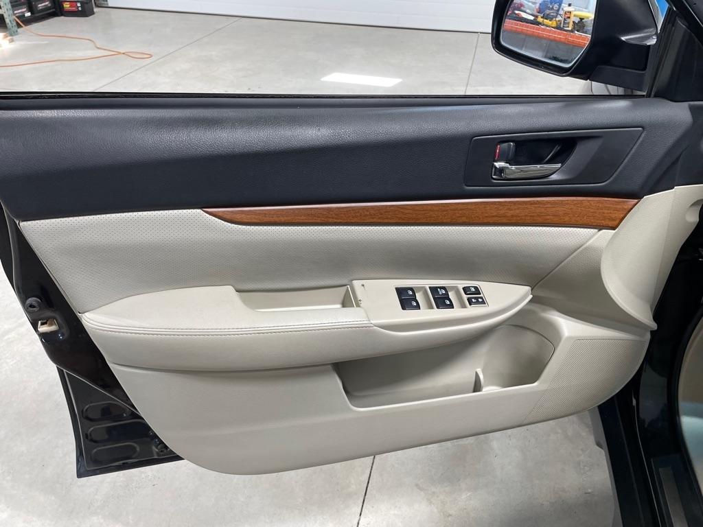 Subaru Outback  2013