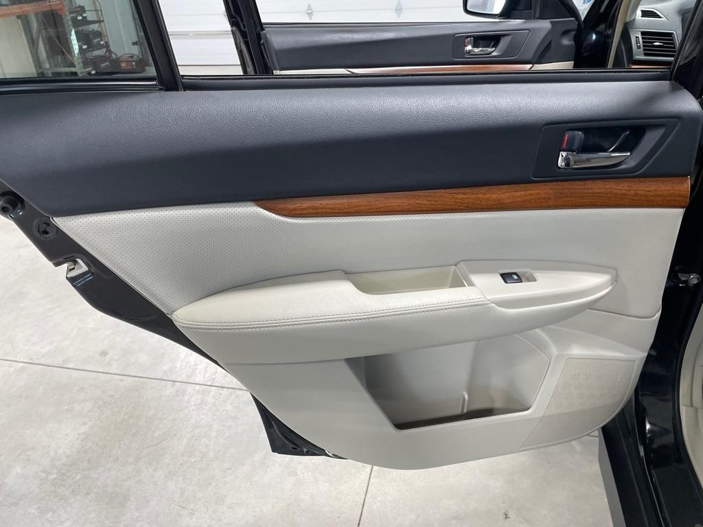 Subaru Outback  2013