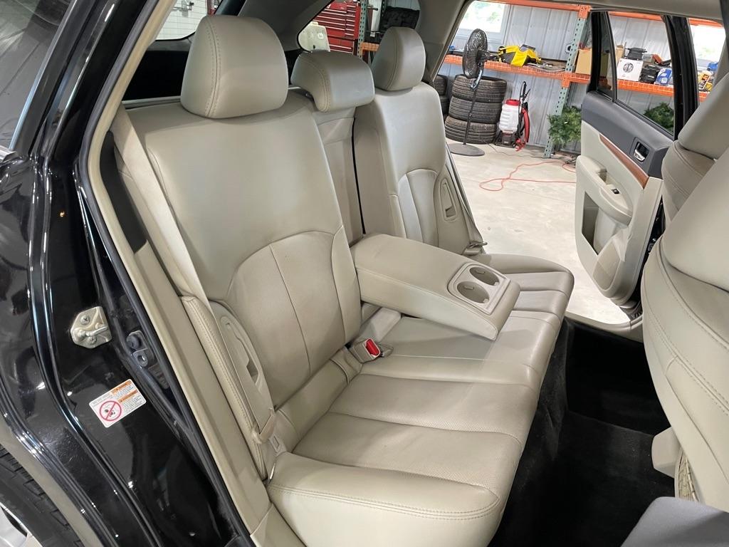 Subaru Outback  2013