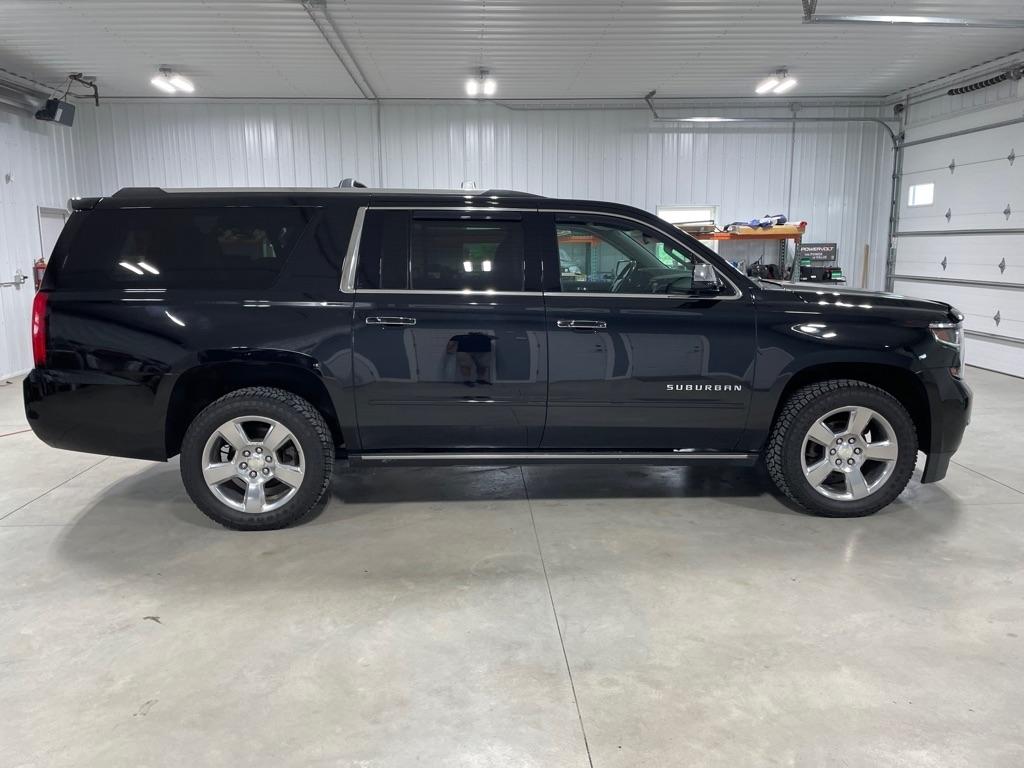 Chevrolet Suburban  2020