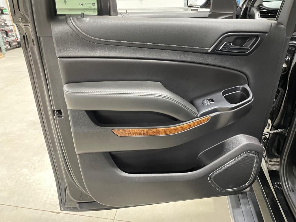 Chevrolet Suburban  2020