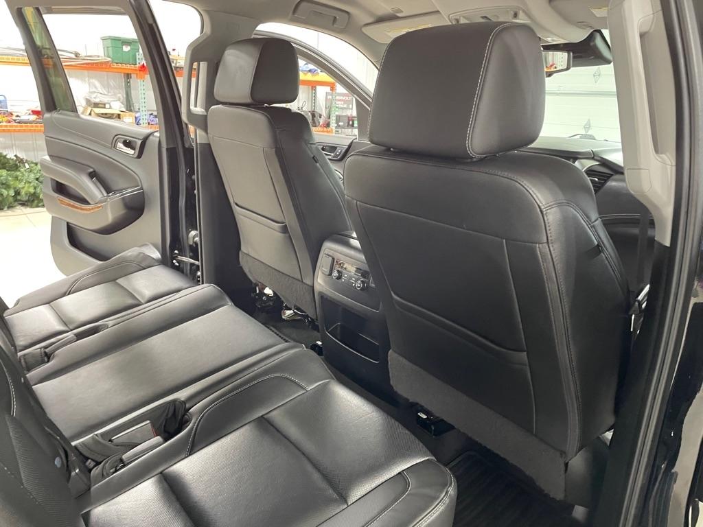 Chevrolet Suburban  2020