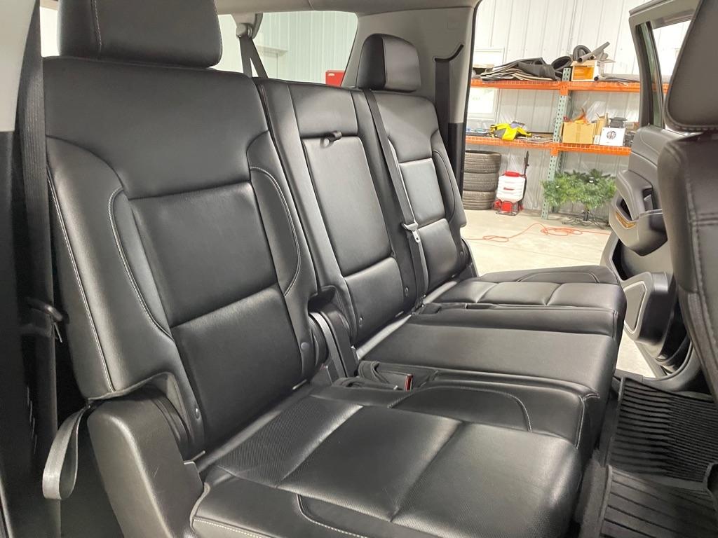 Chevrolet Suburban  2020