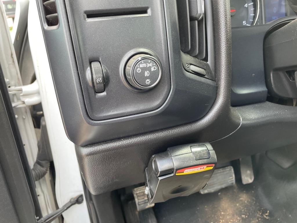 Chevrolet Silverado Medium Duty  2021