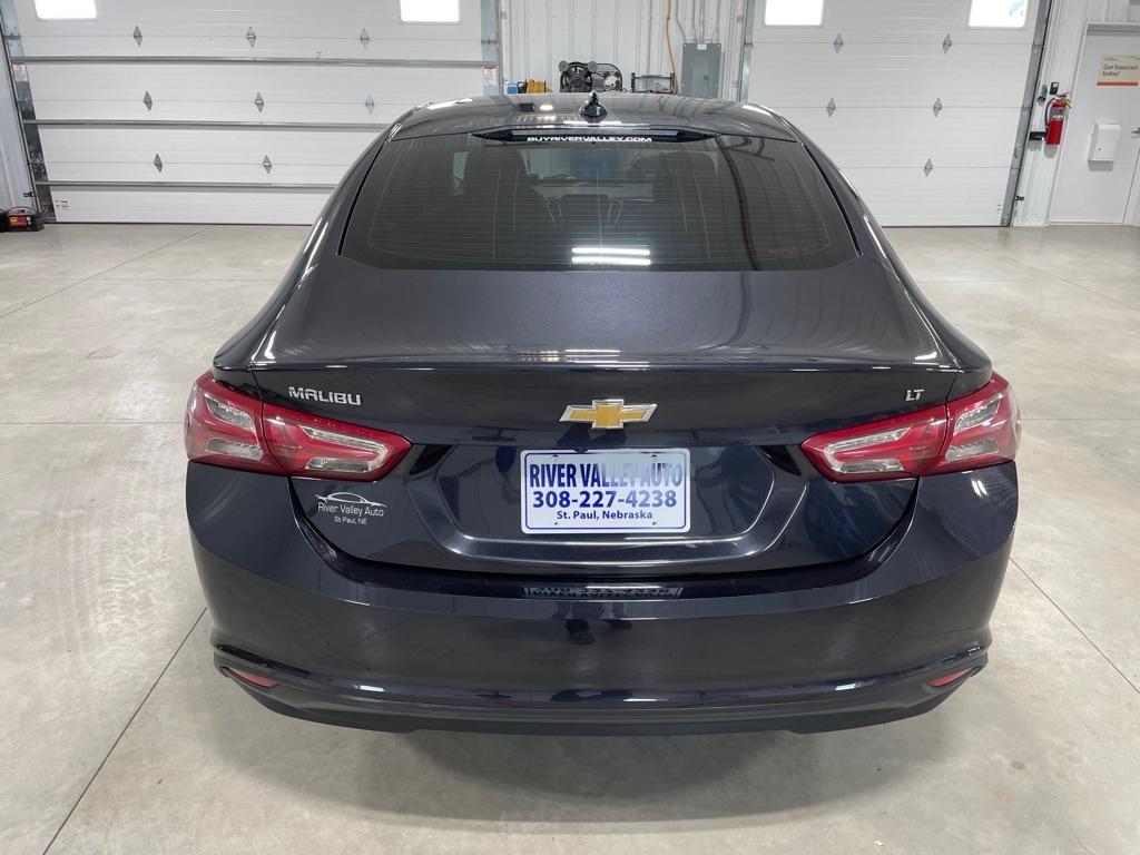 Chevrolet Malibu  2022