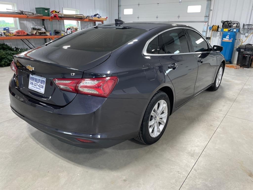 Chevrolet Malibu  2022