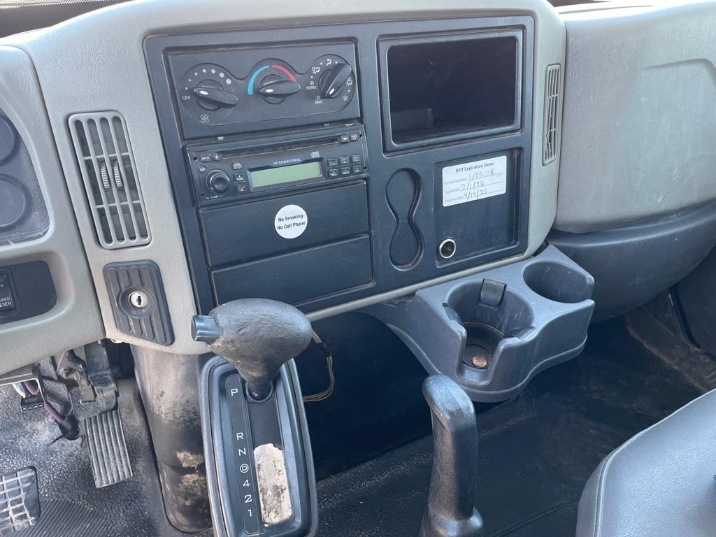 International 4300  2009