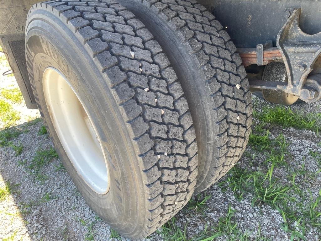International 4300  2009