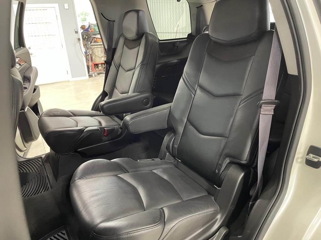 Cadillac Escalade  2015