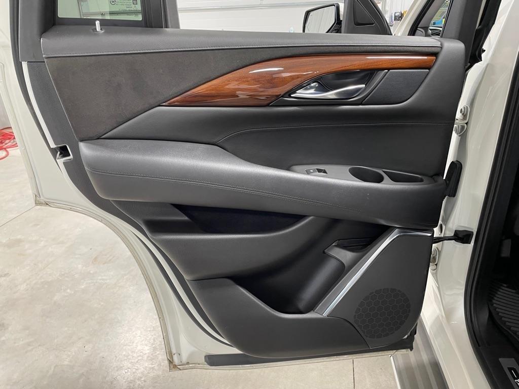 Cadillac Escalade  2015