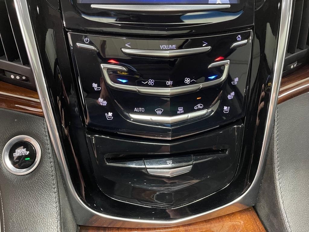Cadillac Escalade  2015
