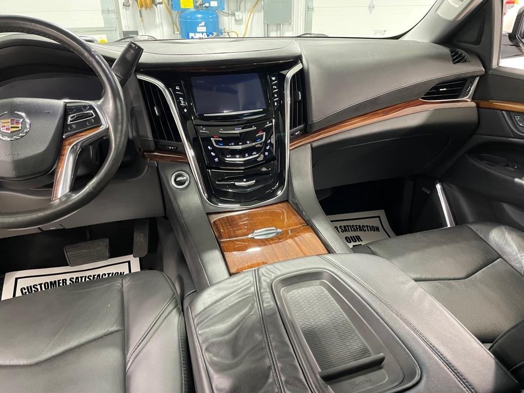 Cadillac Escalade  2015