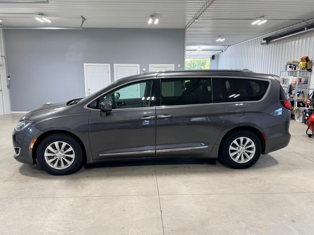 Chrysler Pacifica  2019