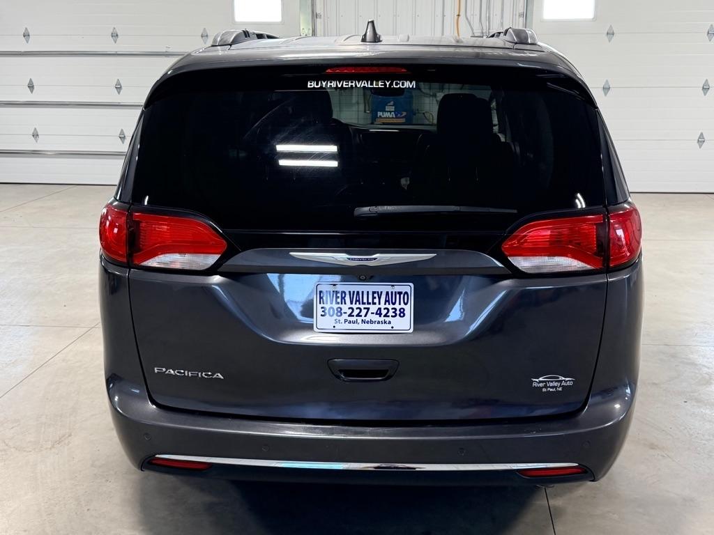 Chrysler Pacifica  2019