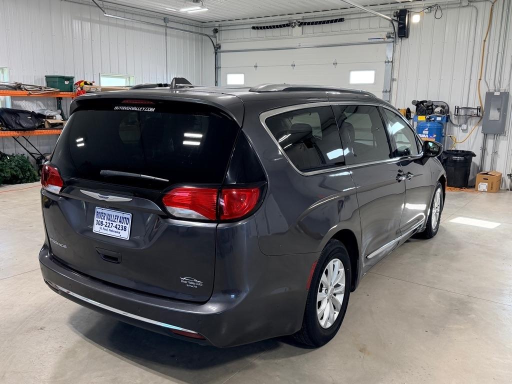 Chrysler Pacifica  2019