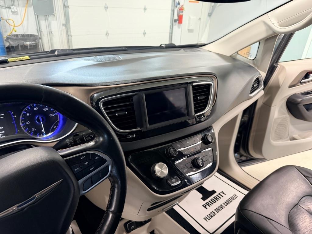 Chrysler Pacifica  2019