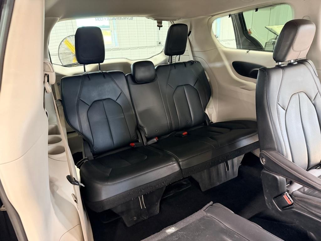 Chrysler Pacifica  2019