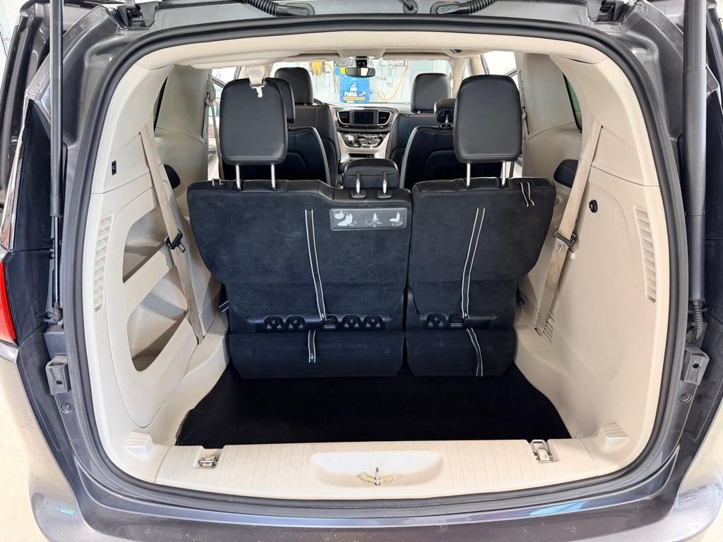 Chrysler Pacifica  2019