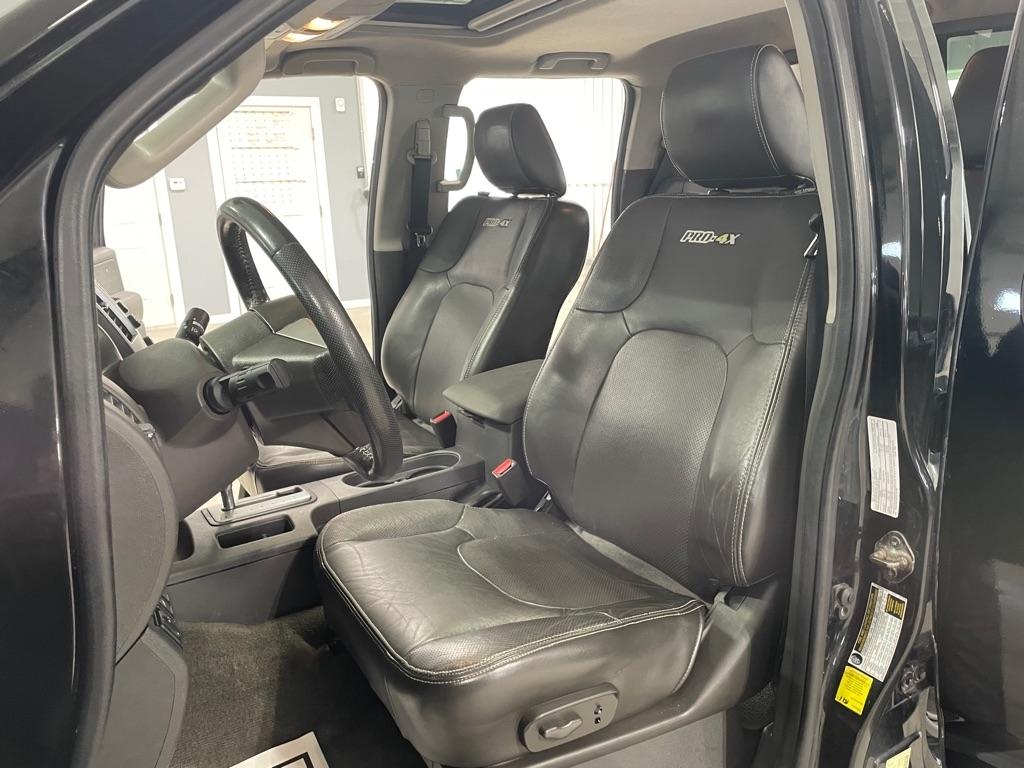 Nissan Frontier  2015