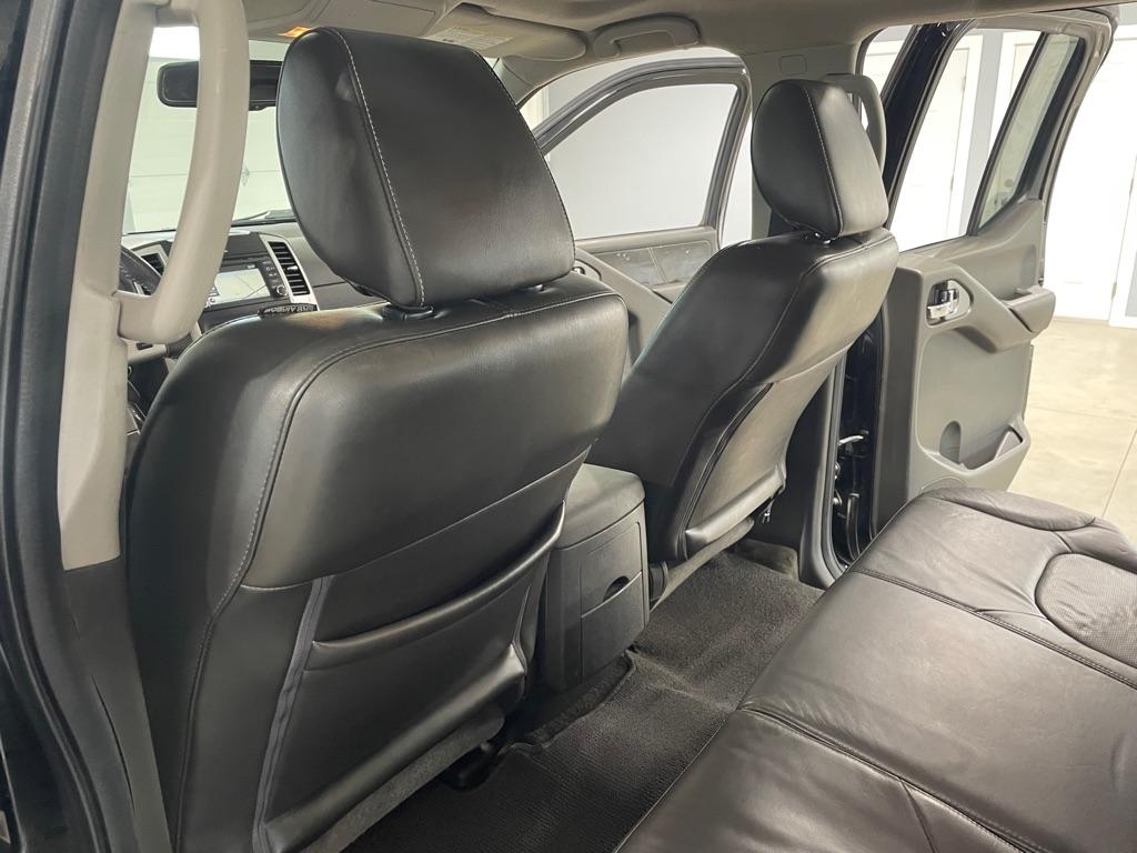 Nissan Frontier  2015