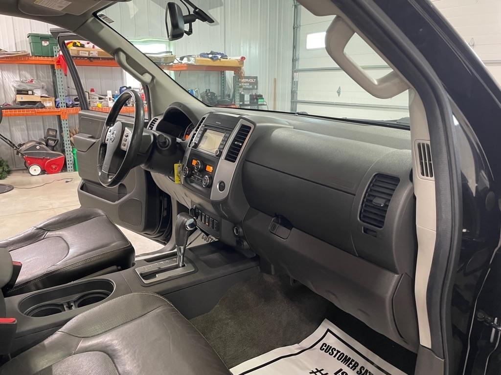 Nissan Frontier  2015