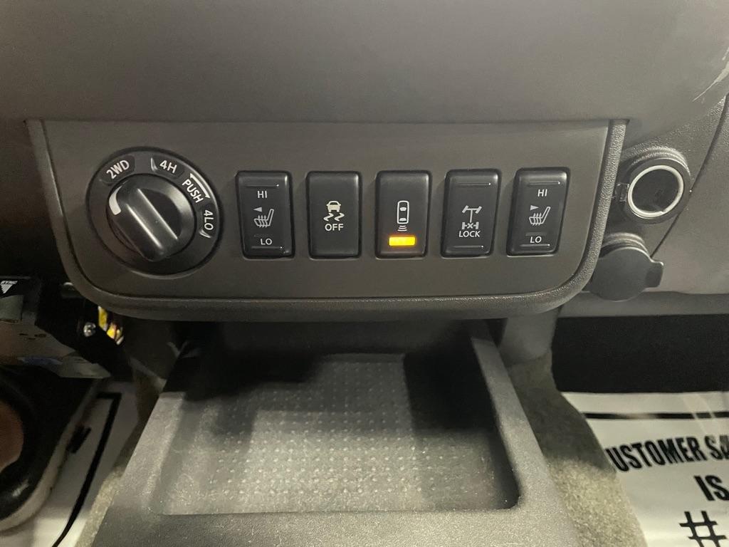 Nissan Frontier  2015