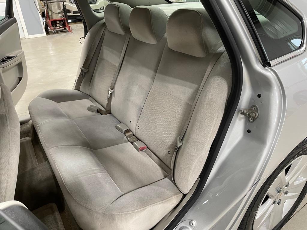Chevrolet Impala  2010