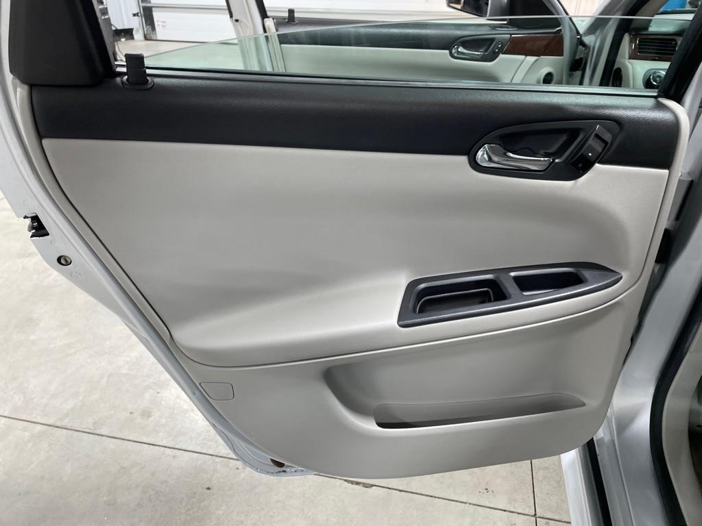Chevrolet Impala  2010
