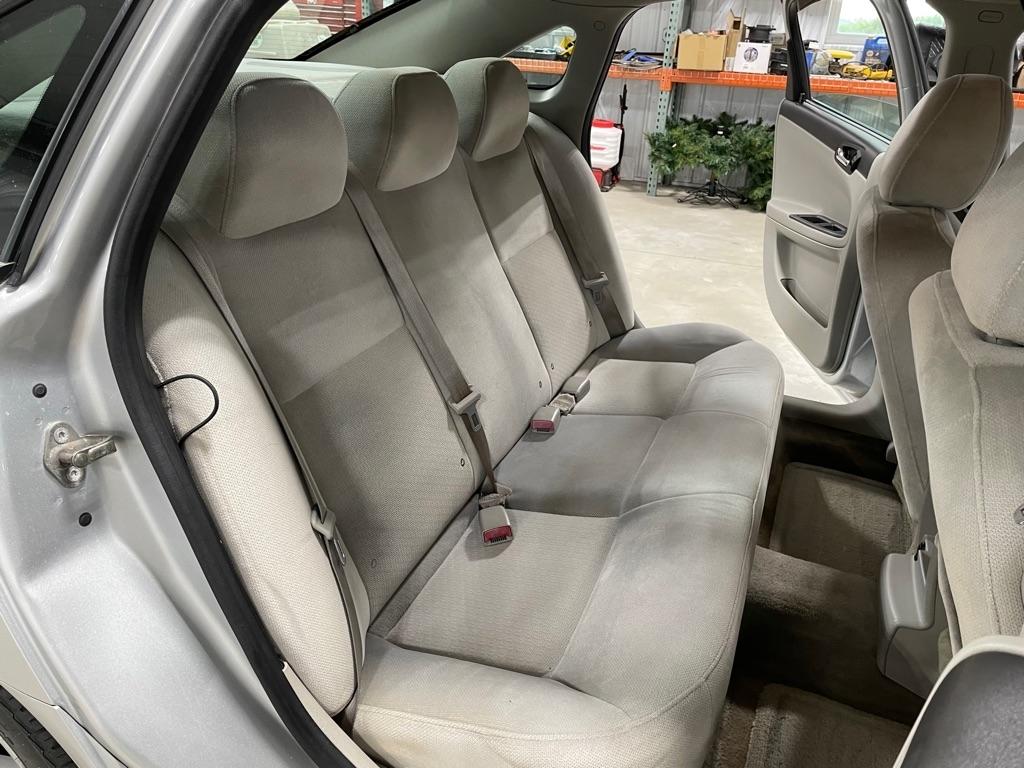 Chevrolet Impala  2010