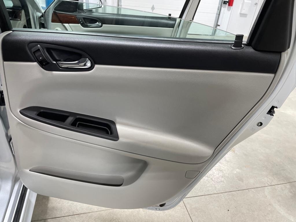 Chevrolet Impala  2010