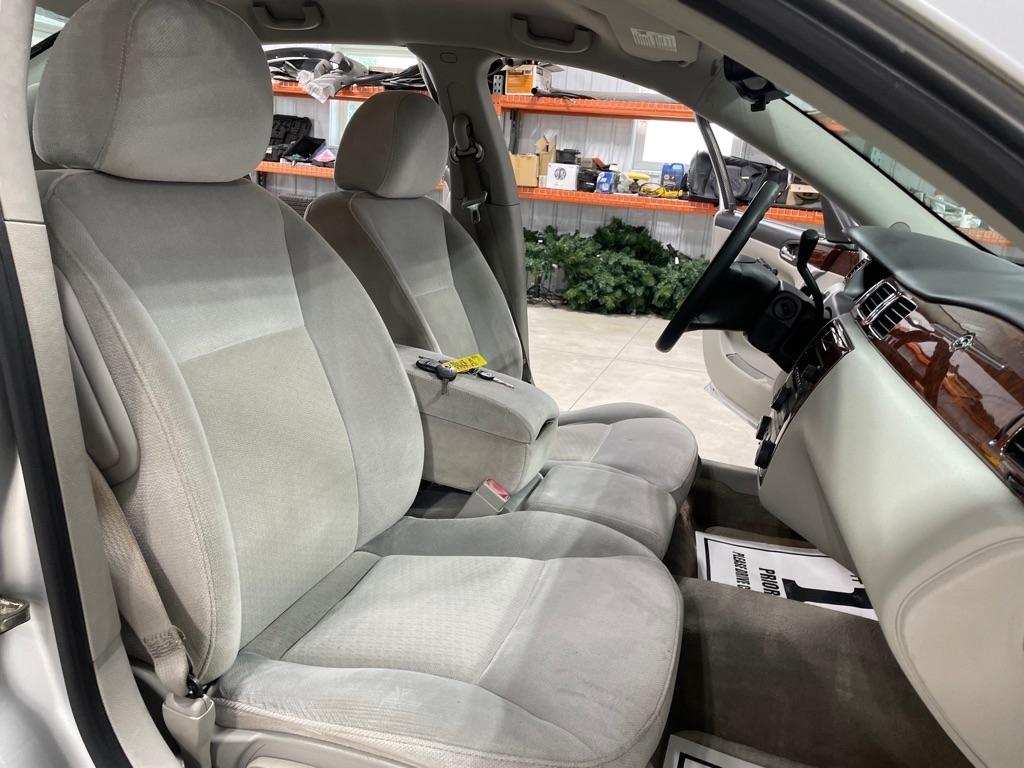 Chevrolet Impala  2010