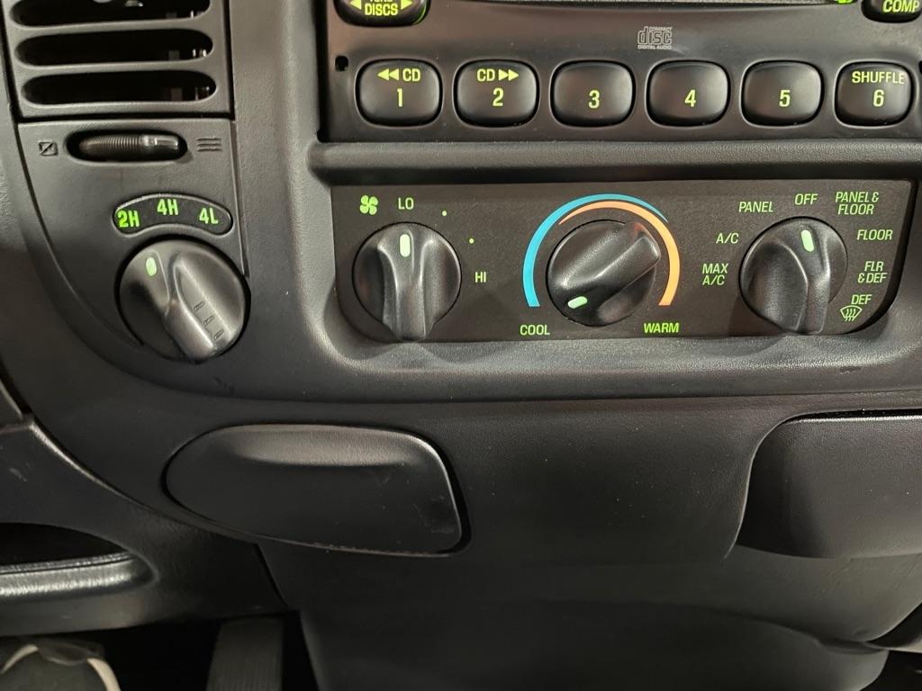 Ford F-150  2003