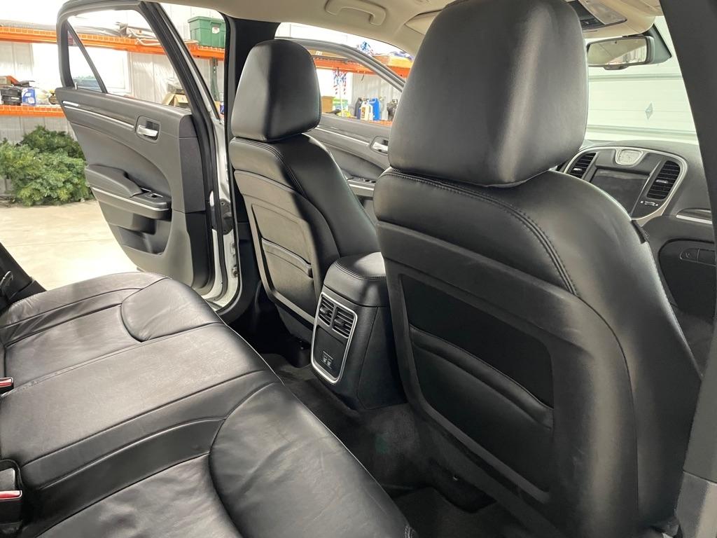 Chrysler 300 Limited 2017