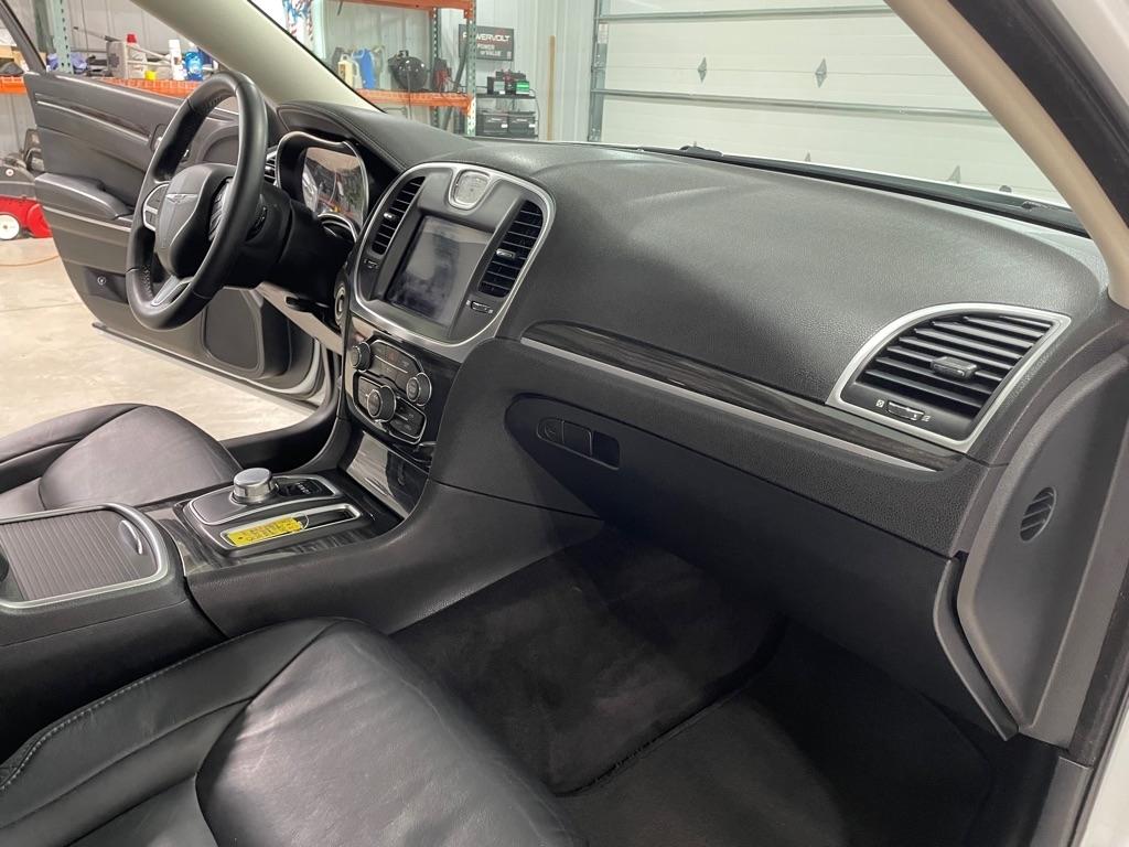 Chrysler 300 Limited 2017