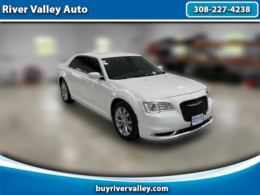 2017 Chrysler 300 LIMITED