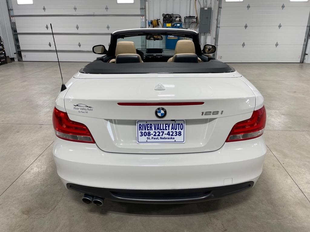 BMW 1-Series  2012