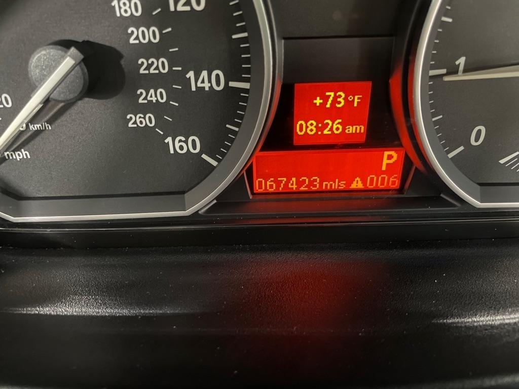 BMW 1-Series  2012
