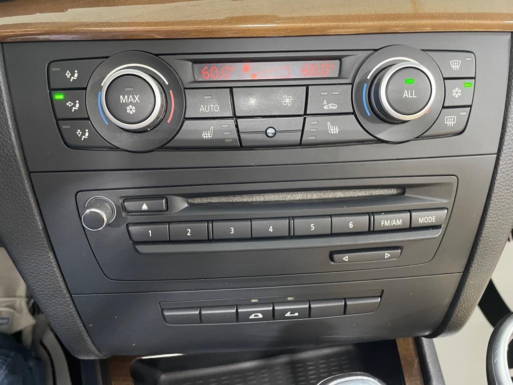 BMW 1-Series  2012