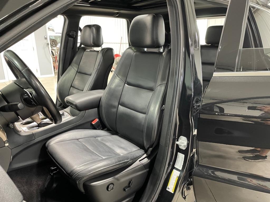 Jeep Grand Cherokee  2016