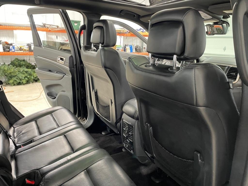 Jeep Grand Cherokee  2016