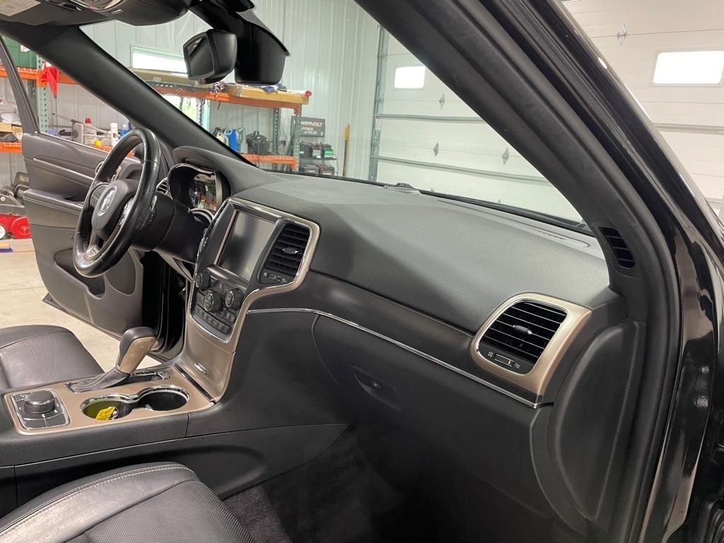Jeep Grand Cherokee  2016