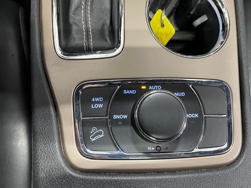 Jeep Grand Cherokee  2016