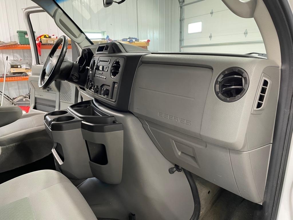 Ford Econoline  2014