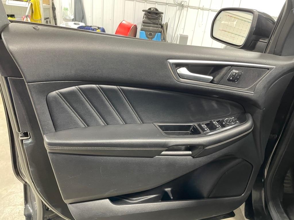 Ford Edge  2015
