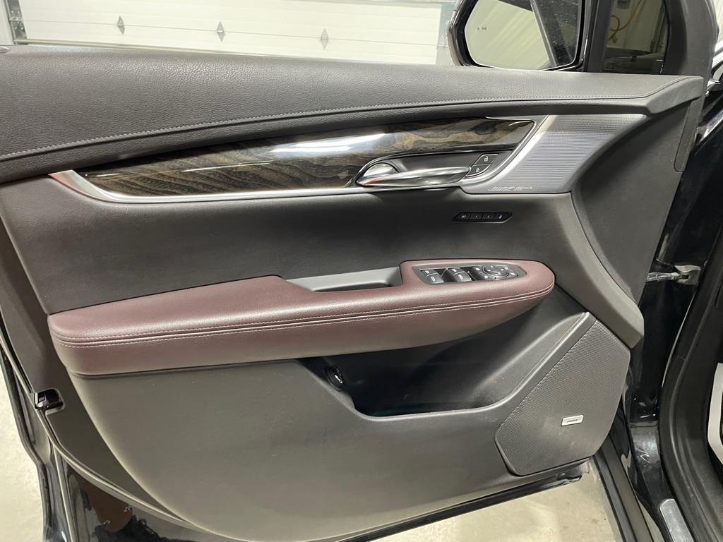 Cadillac XT6  2020
