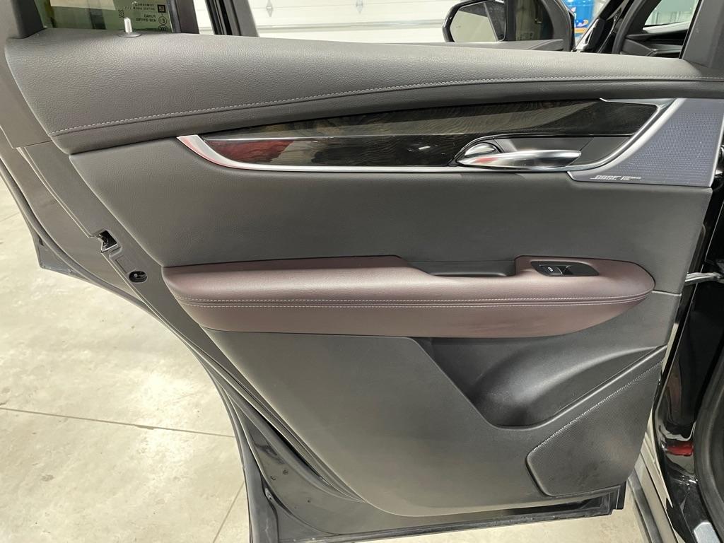 Cadillac XT6  2020