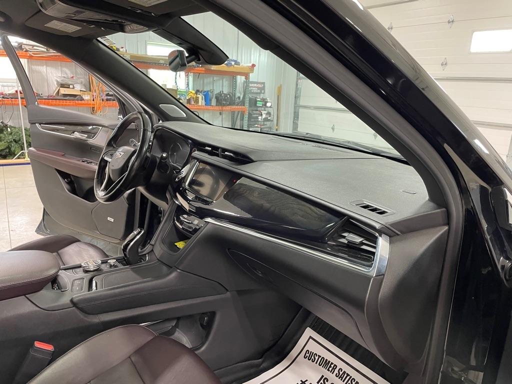 Cadillac XT6  2020
