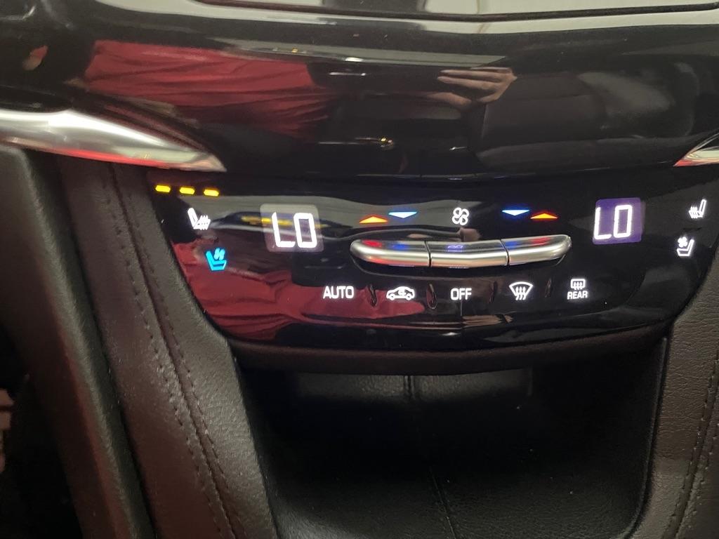 Cadillac XT6  2020