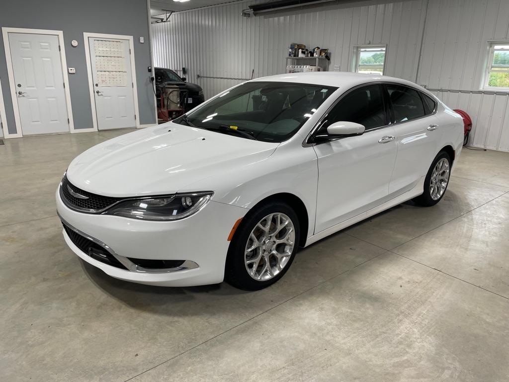 Chrysler 200  2015
