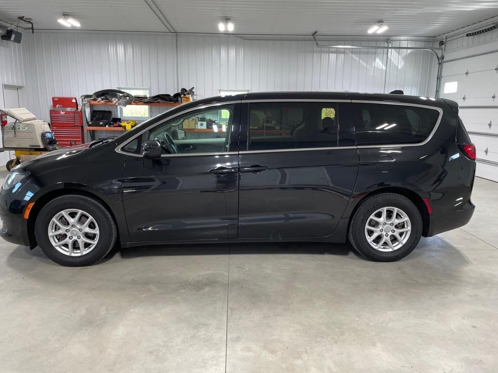 Chrysler Pacifica  2017